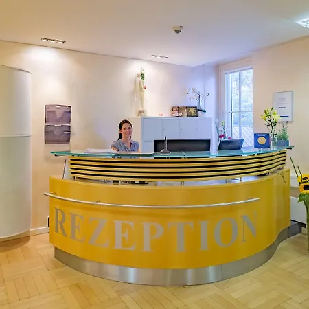 Szálloda Xii Apostel 3*
