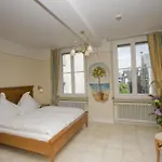 Xii Apostel Szálloda 3*