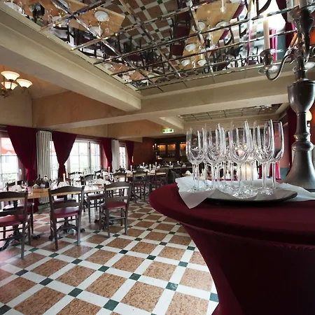 Xii阿尔贝加阿珀斯酒店 酒店