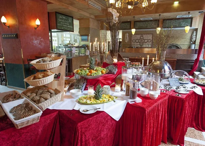 Hotel Xii Apostel 3*