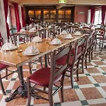 Xii Apostel Szálloda 3*