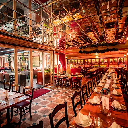 Xii アポステル アルベルゴ ケルン