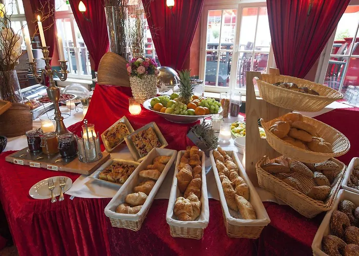 ホテル Xii アポステル アルベルゴ 3*