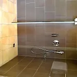 מלון Xii Apostel 3*
