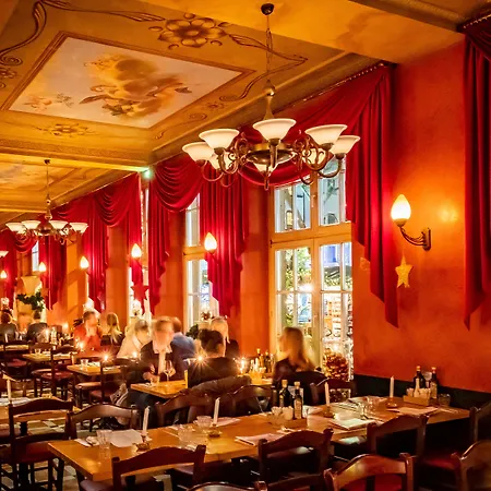 Hotel Xii Apostel 3*