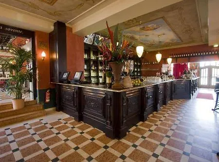 Xii Apostel Hotel 3*