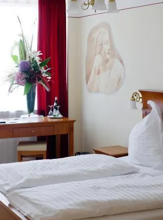 Hotel Xii Apostel 3*