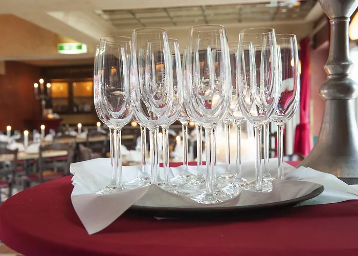 Xii Apostel Hotell 3*