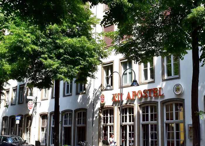 Xii Apostel Hotell