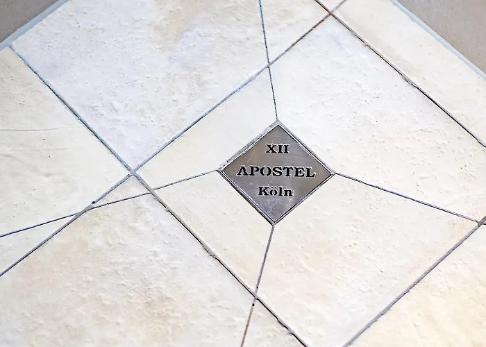 Hotell Xii Apostel 3*